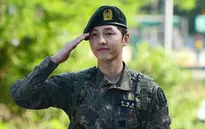 Hàng nghìn fan chào đón Song Joong Ki xuất ngũ