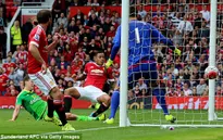 Man Utd 3-0 Sunderland: Độc chiếm ngôi đầu bảng