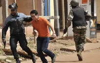 Nhóm có liên quan đến al-Qaeda thừa nhận vụ bắt cóc con tin tại Mali