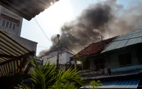 Cháy lớn thiêu rụi 2 căn nhà ở Sài Gòn