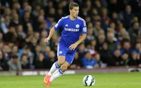 Wenger kêu gọi NHM tôn trọng Fabregas, Mourinho nhắc Real từ bỏ Eden Hazard