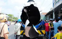 Cà Mau: Nổ xe bồn, 2 người bị thương nặng