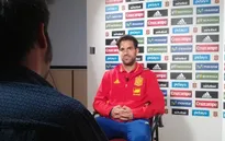 Cesc Fabregas bóng gió chuyện trở về Barcelona