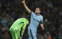Lampard cứu Man City, Arsenal thất thủ trước Southampton