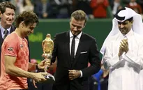 Qatar Open 2015: David Ferrer nhận cúp từ David Beckham