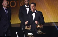 Giành bóng vàng, C.Ronaldo được siêu cò Mendes "tâng lên mây"