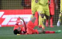 Sergio Busquets chấn thương, Barcelona “méo mặt”