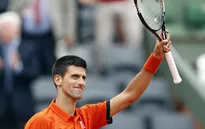 Pháp mở rộng 2015: Rafael Nadal và Novak Djokovic thẳng tiến vào vòng 2