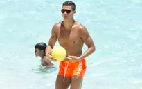 Cris Ronaldo “bán mình” cho tỷ phú người Singapore