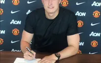 Vồ hụt David Luiz, Chelsea quay sang "gạ gẫm" Phil Jones