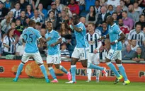 Yaya Toure đóng vai người hùng, Man City đại thắng trận mở màn