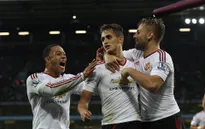 Ngoại hạng Anh: Đánh bại Aston Villa, Man Utd vươn lên ngôi đầu bảng