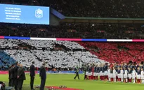 Sân Wembley ngập tràn sắc cờ Pháp trong lễ tưởng niệm vụ khủng bố Paris