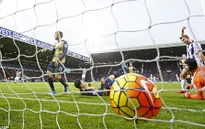 London chia nửa buồn vui: Chelsea có 3 điểm, Arsenal trượt dài