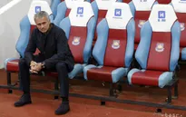 Mourinho nhận án cấm chỉ đạo một trận và nộp phạt tiền tỷ