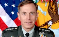 Cựu Giám đốc CIA thừa nhận làm lộ thông tin mật