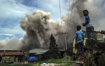Indonesia: Núi lửa hoạt động, hàng nghìn người sơ tán