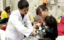Ngành y tế chuyển từ “ban ơn” sang phục vụ người bệnh