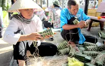 Sôi động hội thi gói, nấu bánh tét Xuân Ất Mùi 2015