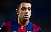 Xavi chấp nhận ở lại "cứu rỗi" Barcelona tới năm 2016