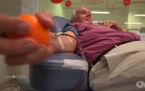 Australia: Cụ ông cứu sống hơn 2 triệu trẻ em nhờ dòng máu lạ