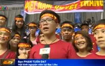 Những CĐV thầm lặng sau khán đài VTV Cup 2015