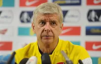 Giáo sư Wenger sẽ xoay vòng đội hình để đối phó với Man Utd