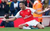 Sanchez biến hàng thủ Man Utd thành "trò hề" với siêu phẩm solo