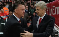Van Gaal bất ngờ động viên Arsene Wenger trước thềm đại chiến