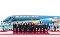 Thủ tướng thực hiện nghi lễ “cất cánh” tàu bay A350 thế hệ mới nhất