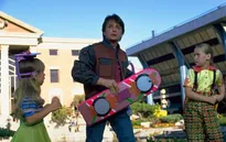 Cảnh sát Australia sử dụng ván bay hưởng ứng ngày “Back to the future”