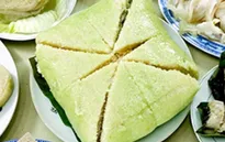 Những người không nên ăn bánh chưng ngày Tết