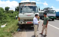 Đồng Nai: Phát hiện 2 xe quá tải mang biển xe quân đội giả