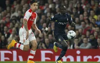 Sao trẻ Arsenal chạy nhanh hơn cả “tia chớp” Usain Bolt