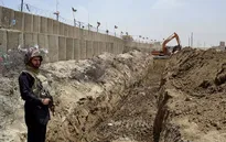 Pakistan triệu Đại sứ Afghanistan sau vụ nã rocket làm 4 binh sỹ thiệt mạng