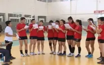 VTV Cup 2015: ĐT bóng chuyền nữ Việt Nam say sưa tập hát cải lương