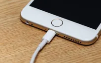 Cách sạc pin smartphone giúp pin và bạn an toàn