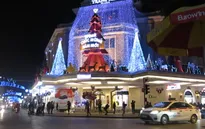 Người dân Thủ đô nô nức đón Giáng sinh