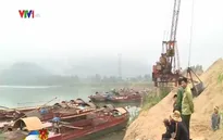 Cuộc sống người dân xóm "cát tặc"