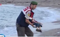 Cái chết của cậu bé Aylan Kurdi – Nỗi đau khôn cùng của người tị nạn
