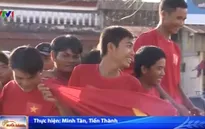 Ủng hộ U19 Việt Nam, CĐV tại Lào được nghỉ làm