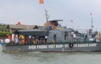 Khánh Hòa: Đưa 29 du khách Nga gặp nạn vào bờ an toàn
