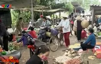 Rộn ràng phiên chợ quê huyện Thạch Thất, Hà Nội
