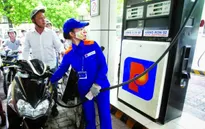 Giá xăng trong nước thấp hơn khu vực 2.000 - 6.000 đồng/lít