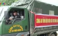 Công an tỉnh Điện Biên hỗ trợ bà con vùng lũ huyện Tuần Giáo