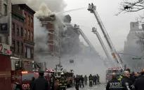 Mỹ: Nổ lớn đánh sập hai tòa nhà ở New York