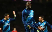 Man Utd 1-2 Arsenal: Thảm họa Di Maria và "Sự trả thù" của Welbeck