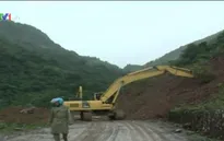 Điện Biên: Mưa lũ khiến hơn 55.000m3 đất đá tràn xuống lòng đường
