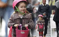 David Beckham bị con gái chê “mũm mĩm”