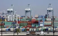GDP bất ngờ giảm tốc, người dân Mỹ bi quan
